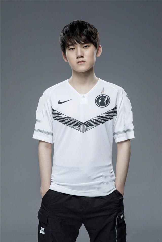 【赛前预告】12月24日德玛西亚杯，FPX vs TES VG vs SN