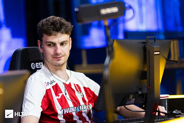 LPL夏季赛常规赛最佳新秀：RNG.Tangyuan